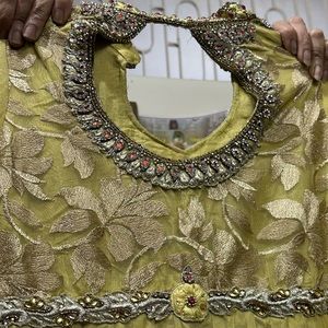 Indian ethnic suit for indian weddings and parties